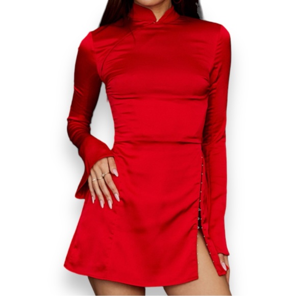 House of CB Dresses & Skirts - House of CB London Alyssa Scarlet Satin Mini Dress Size Large NWT